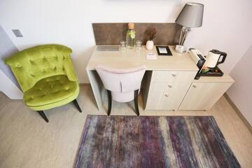 Фото номера Люкс с видом на озеро Гостевой дом Lavender Inn Guest House г. Viešvėnai 3